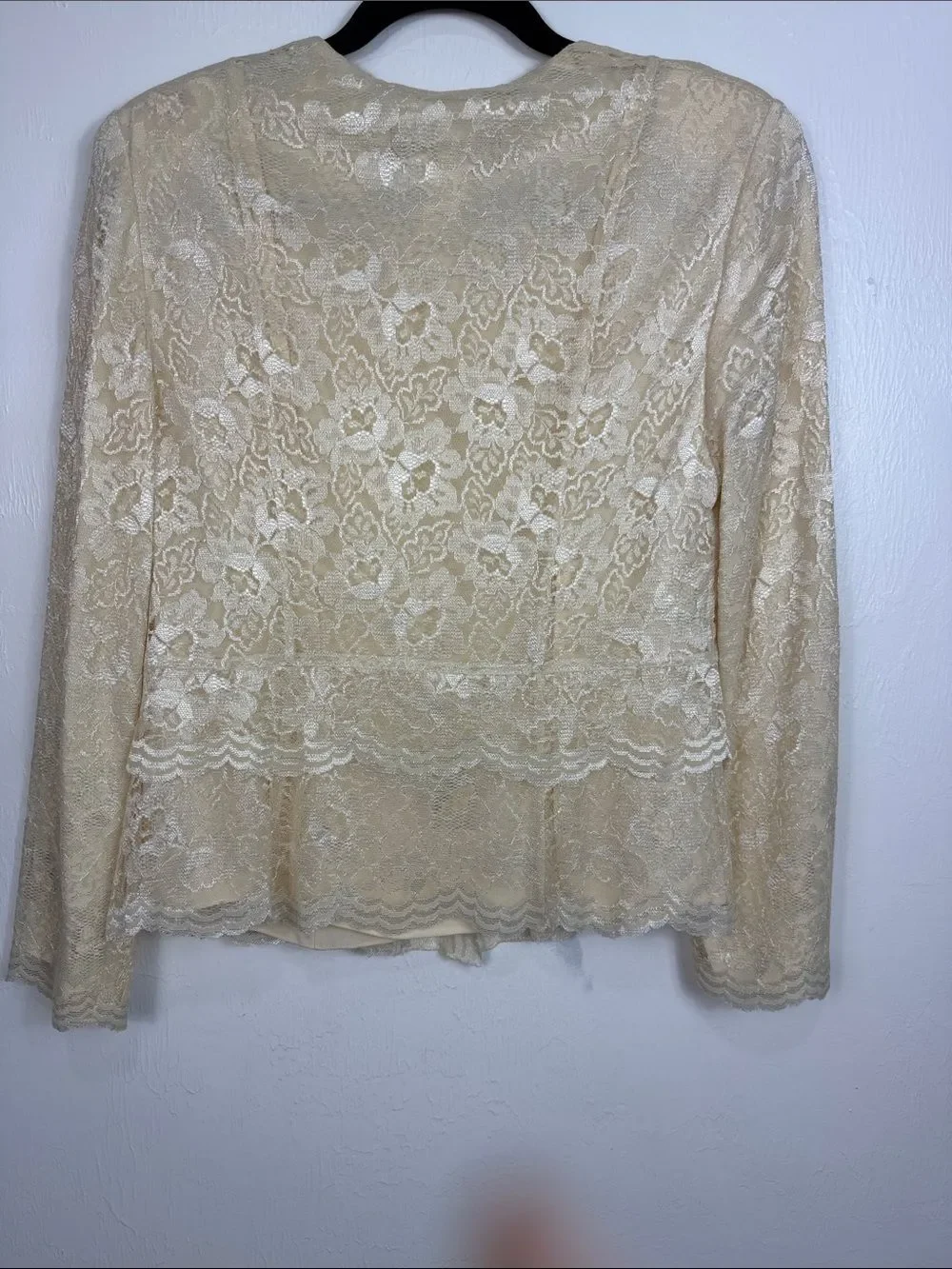 Jones New York Ivory Lace Jacket Women’s Size 8 Elegant Floral Overlay Top
